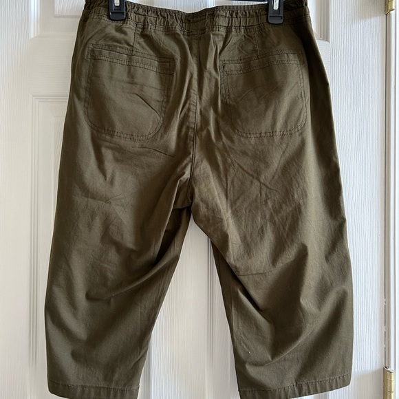 Lee Olive Green Capr - Picture 2 of 7